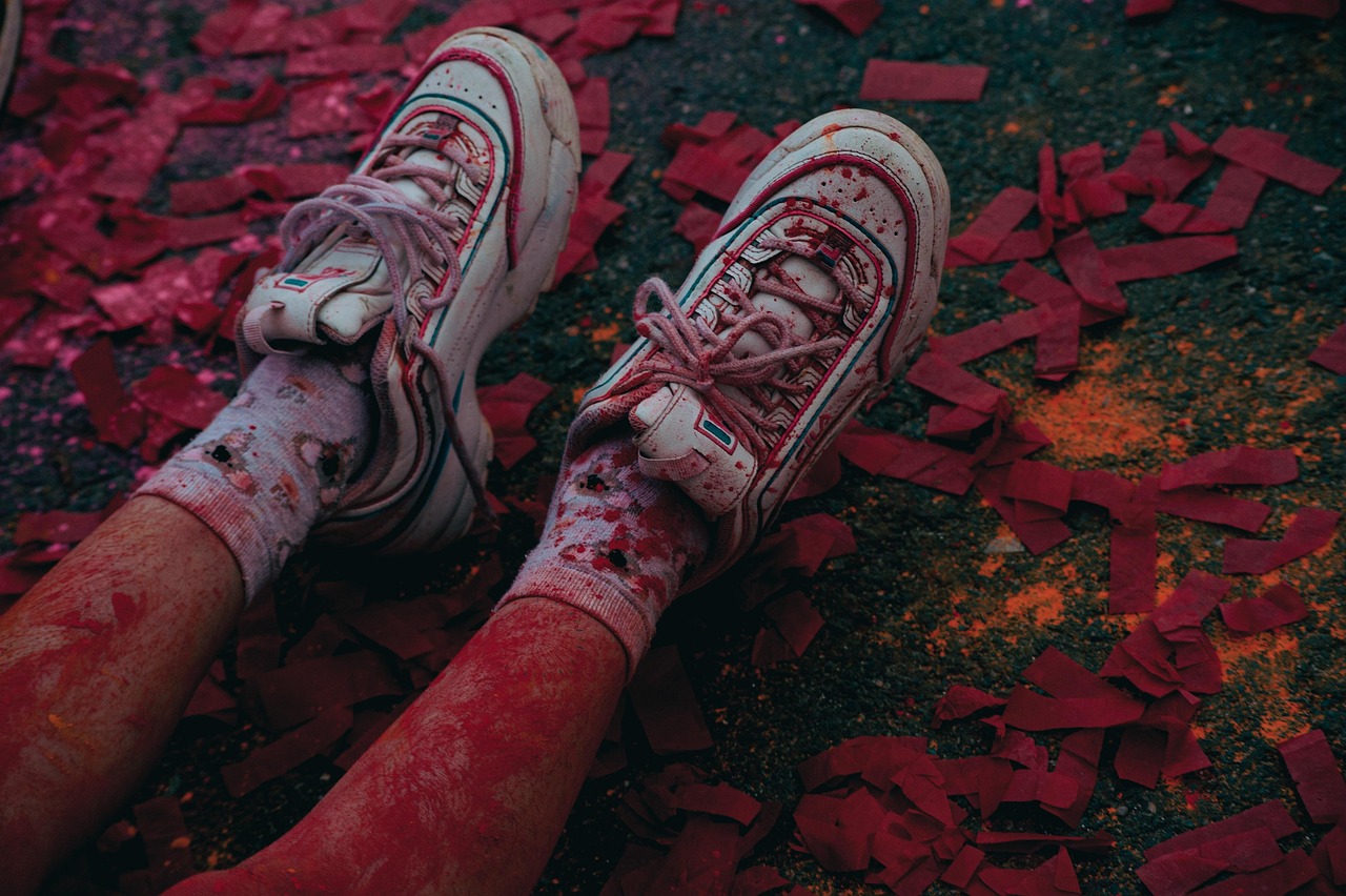 Ból pięty przy chodzeniu – ostroga czy rozcięgno podeszwowe?